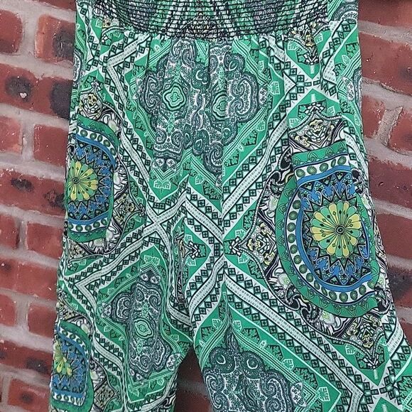 green  abstract wide legs pants - Picture 3 of 6